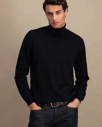 knitted wool sweater with fashion-conscious turtleneck black